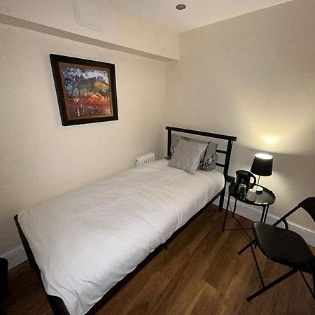 Cosy Single Room EDI Exteriér fotografie